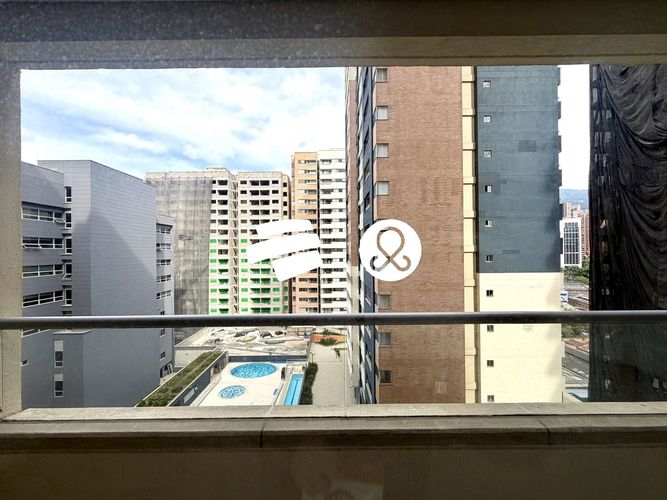Apartamento en venta en El Poblado, Medellín · foto 11 de 19