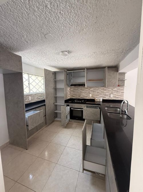 Apartamento de 4 alcobas en venta en San Francisco, Bucaramanga, 126 m² · foto 6 de 10