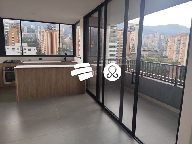 Apartamento de 1 alcoba en venta en El Poblado, Medellín, 60 m² · foto 3 de 15
