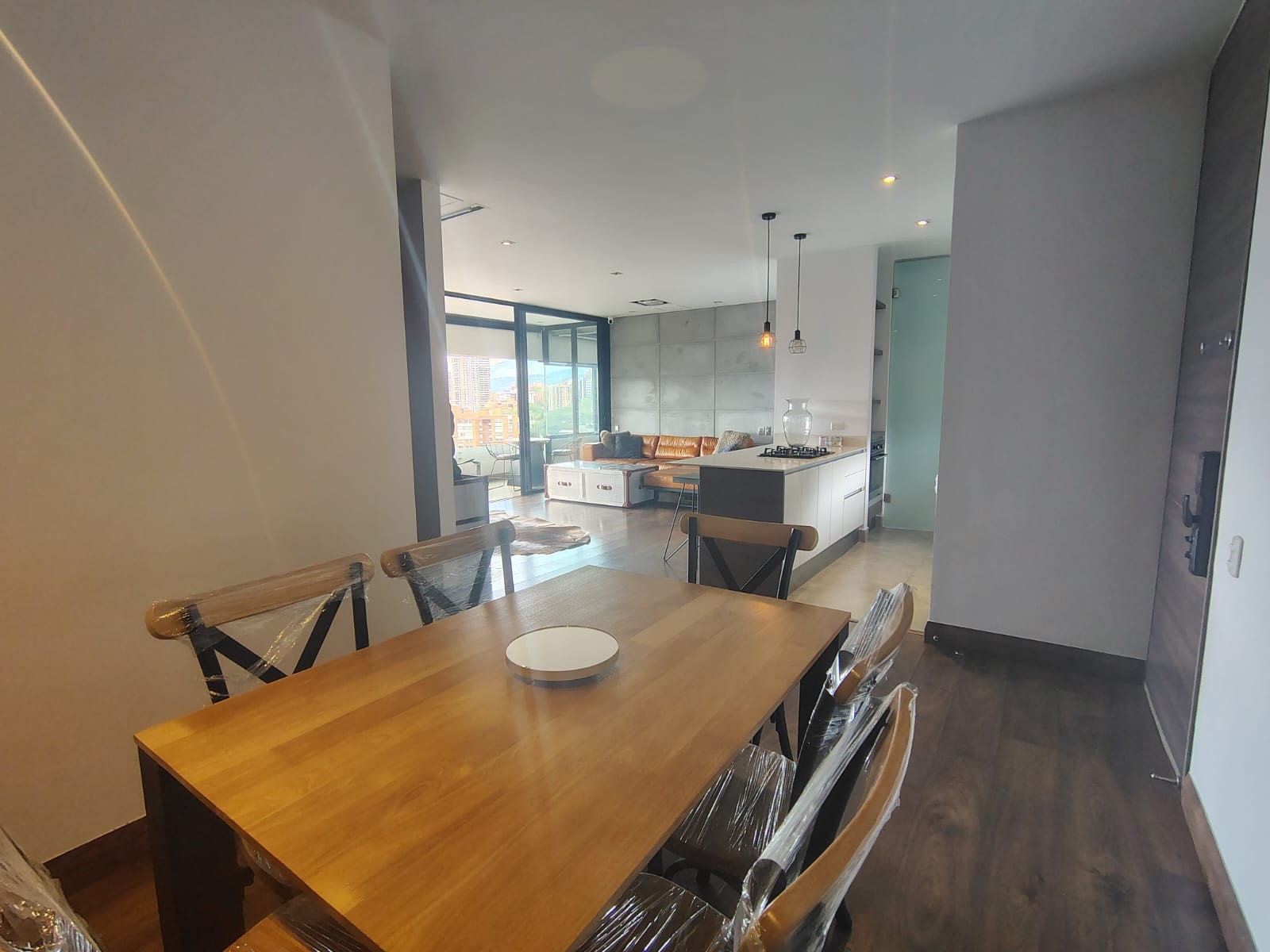 Apartamento en arriendo en El Poblado, Medellín · foto 6 de 17