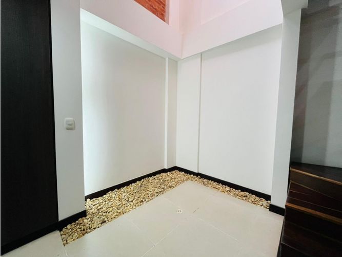 Casa de 4 alcobas en venta en Pinares, Pereira, 240 m² · foto 7 de 24