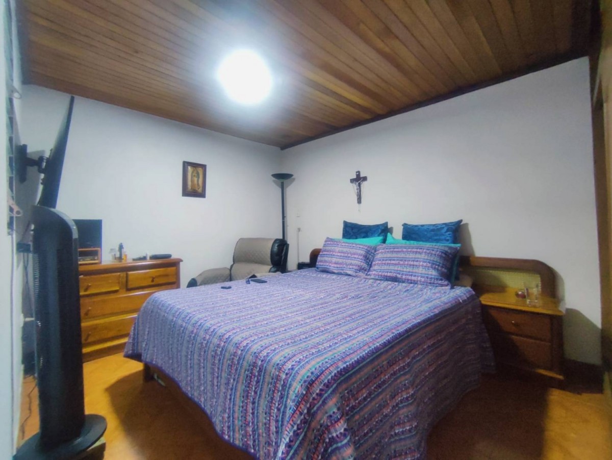Apartamento en venta en Calasanz, Medellín · foto 9 de 24