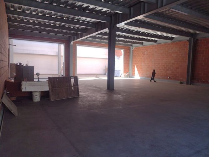 Bodega en arriendo en La América, Medellín, 320 m² · foto 12 de 17