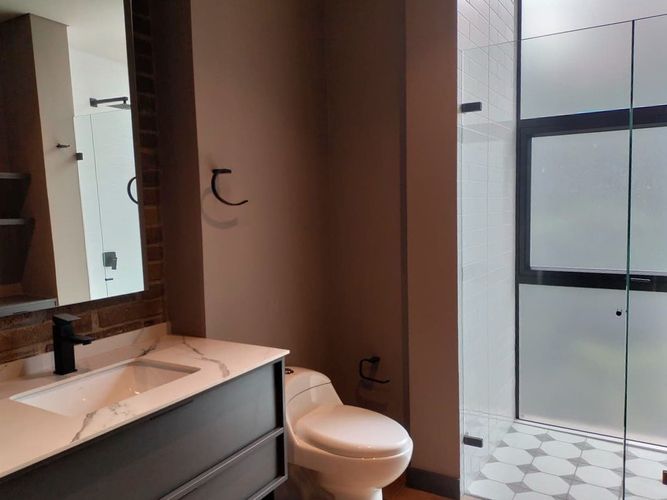 Apartamento de 2 alcobas en arriendo en El Poblado, Medellín, 120 m² · foto 14 de 17