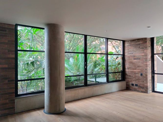 Apartamento de 2 alcobas en arriendo en El Poblado, Medellín, 120 m² · foto 2 de 17
