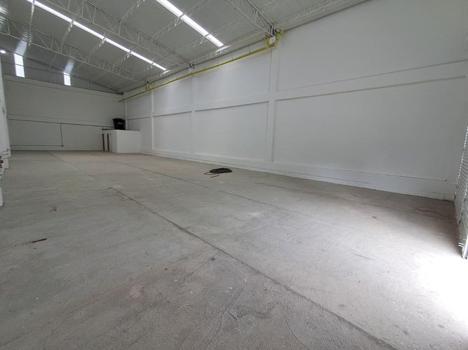 Bodega en arriendo en Hato Viejo, Bello, 300 m² · foto 4 de 17