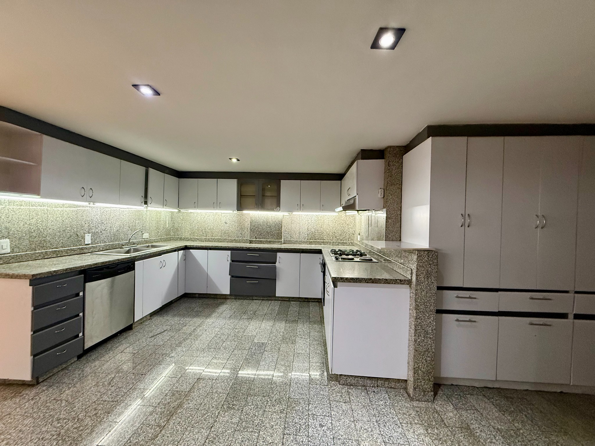 Apartamento en venta en La Calleja, Bogotá · foto 4 de 24