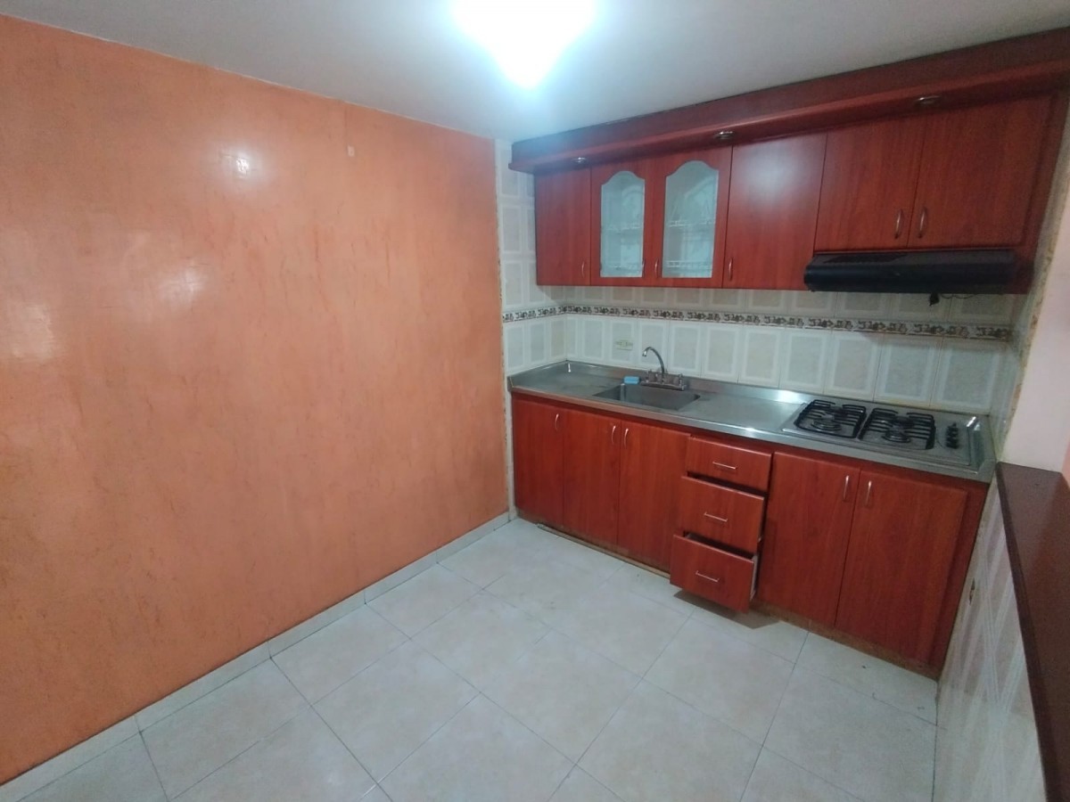 Casa en venta en El Muelle, Bogotá · foto 6 de 17
