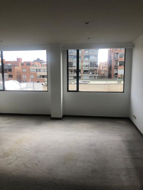 Apartamento de 5 alcobas en venta en Santa Barbara, Bogotá, 240 m² · foto 9 de 24