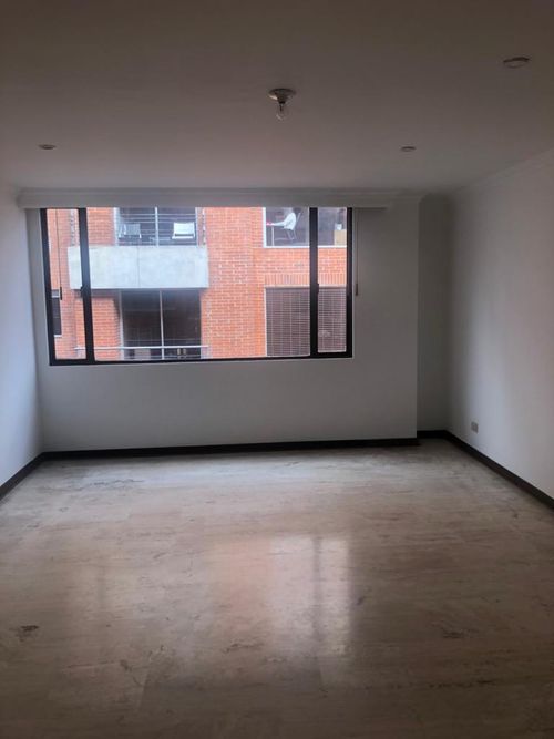 Apartamento de 5 alcobas en venta en Santa Barbara, Bogotá, 240 m² · foto 18 de 24
