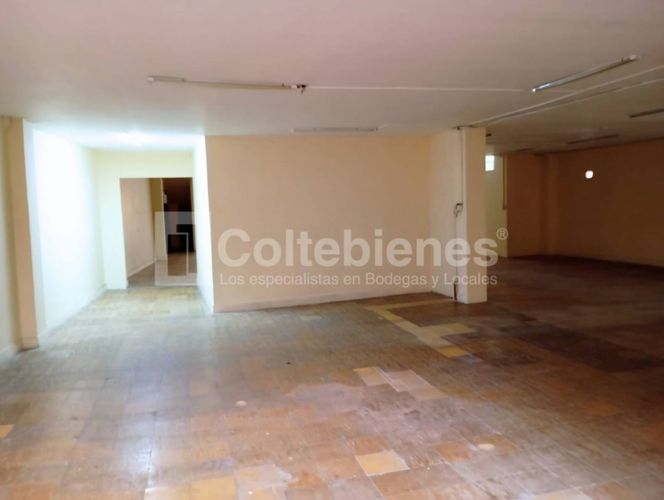 Local en arriendo en La Floresta, Medellín, 330 m² · foto 4 de 12