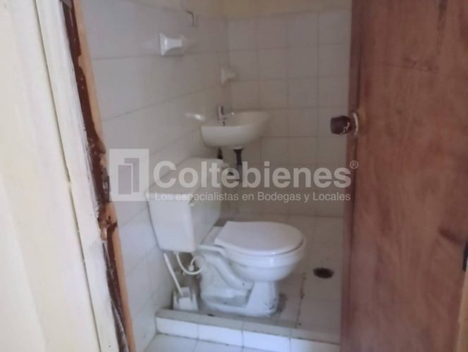 Local en arriendo en La Floresta, Medellín, 330 m² · foto 6 de 12