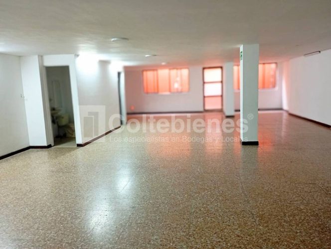 Local en arriendo en La Floresta, Medellín, 180 m² · foto 2 de 12