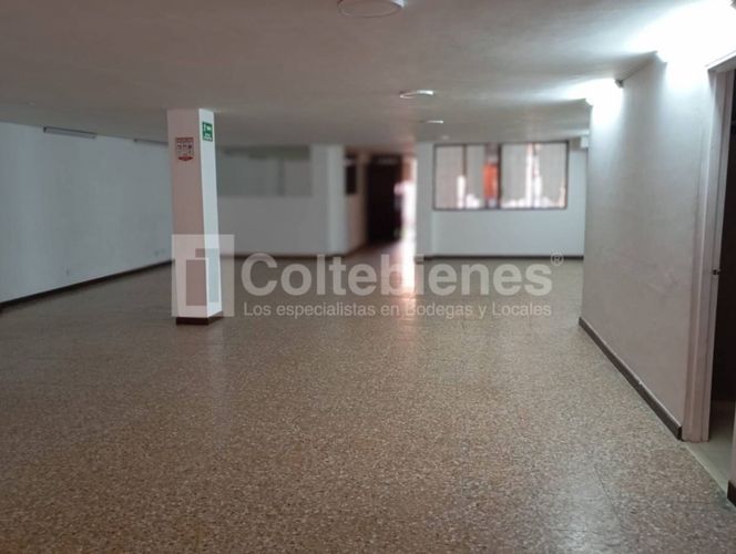 Local en arriendo en La Floresta, Medellín, 180 m² · foto 7 de 12