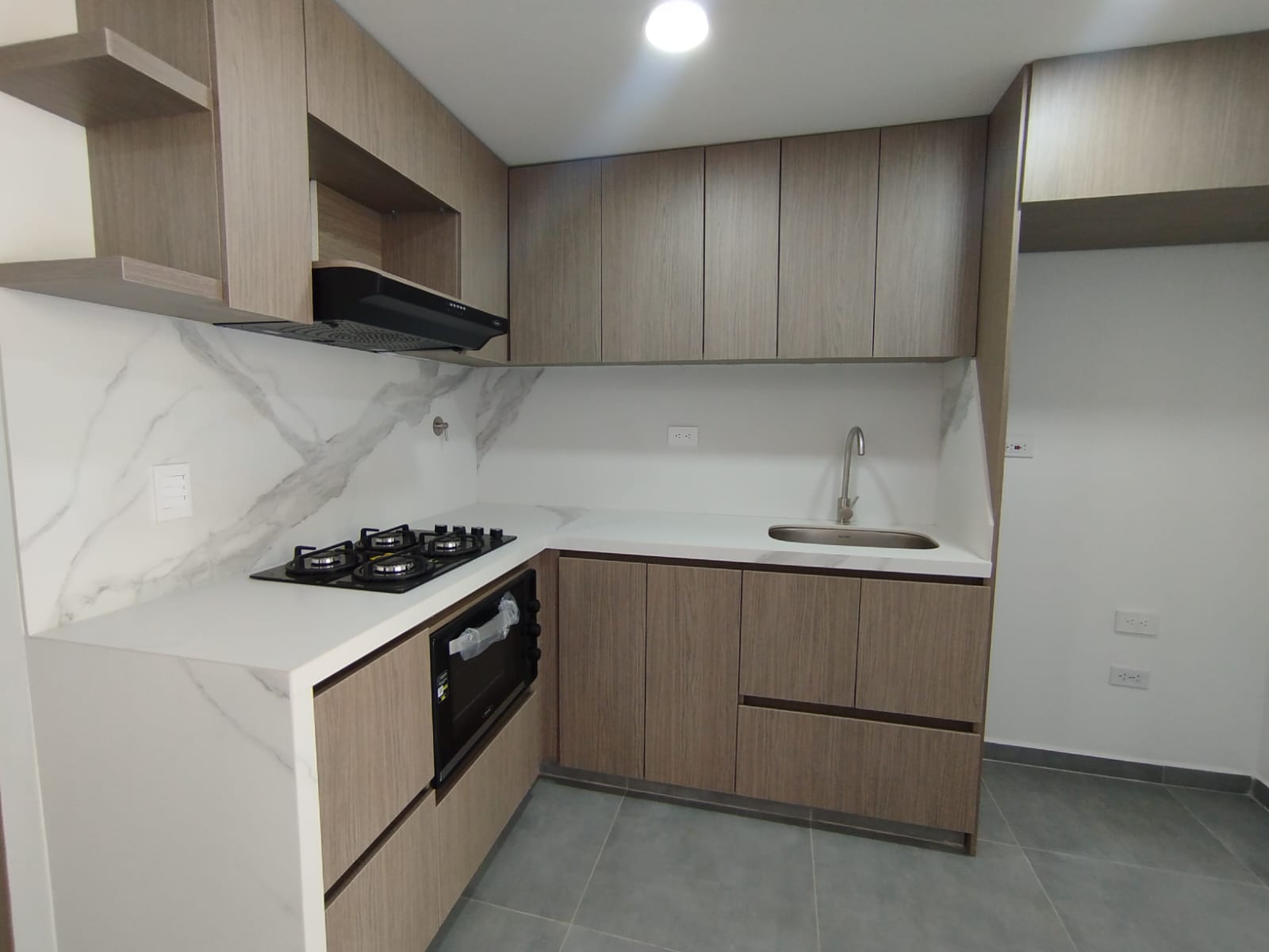 Apartamento en arriendo en Centro, Rionegro · foto 4 de 13