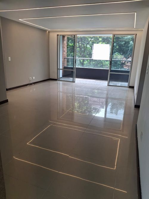 Apartamento de 3 alcobas en arriendo en El Poblado, Medellín, 130 m² · foto 10 de 24