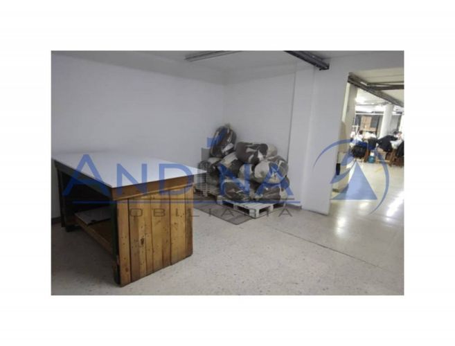 Local en arriendo en Colombia, Medellín, 300 m² · foto 8 de 8