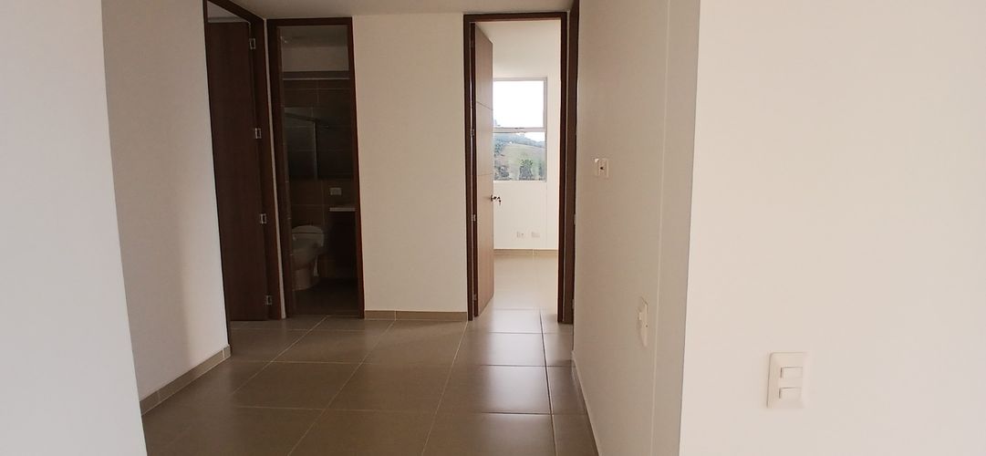 Apartamento de 3 alcobas en venta en Conjunto Residencial Monserrat, Floridablanca, 90 m² · foto 16 de 18