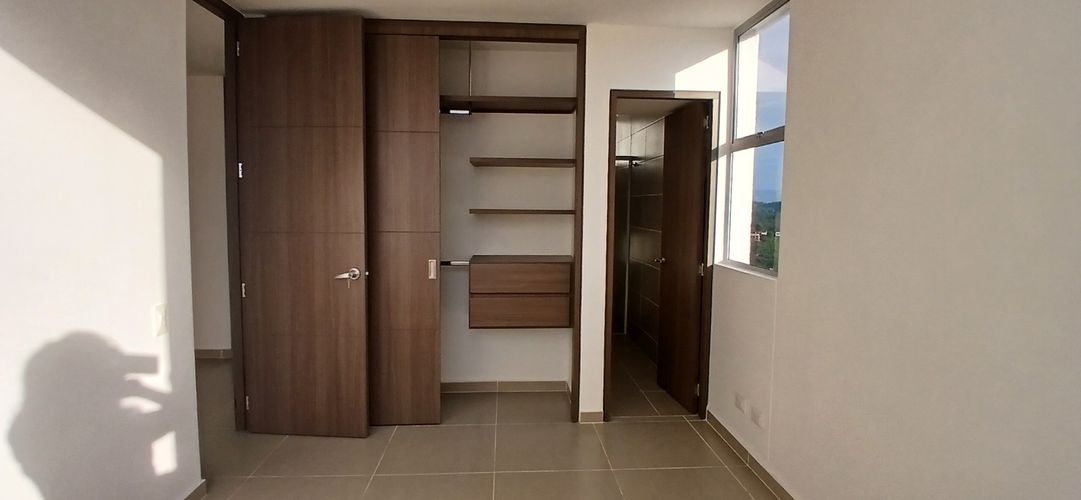 Apartamento de 3 alcobas en venta en Conjunto Residencial Monserrat, Floridablanca, 90 m² · foto 11 de 18