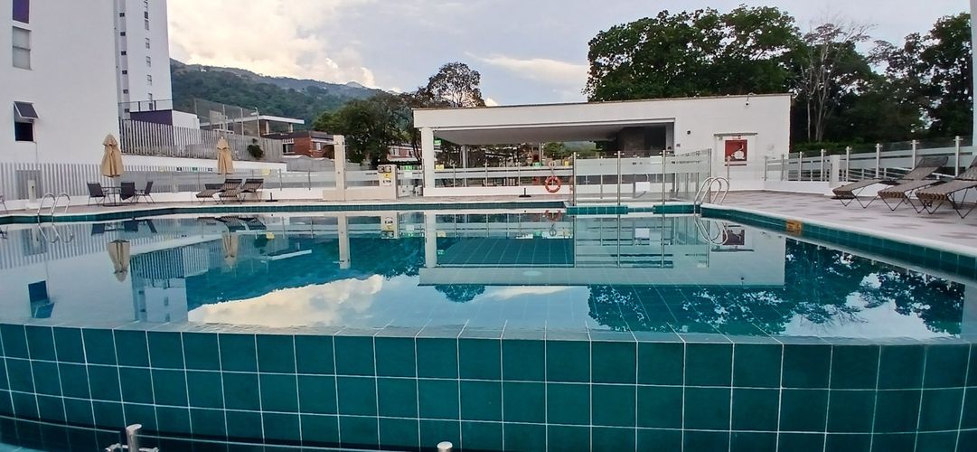 Apartamento de 3 alcobas en venta en Conjunto Residencial Monserrat, Floridablanca, 90 m² · foto 7 de 18
