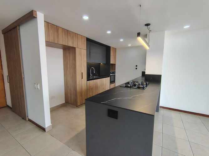 Apartamento de 2 alcobas en arriendo en El Poblado, Medellín, 100 m² · foto 5 de 18