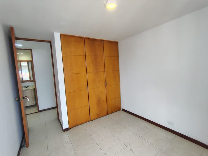 Apartamento de 2 alcobas en arriendo en El Poblado, Medellín, 100 m² · foto 10 de 18