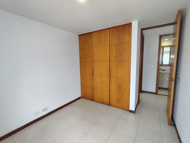 Apartamento de 2 alcobas en arriendo en El Poblado, Medellín, 100 m² · foto 14 de 18