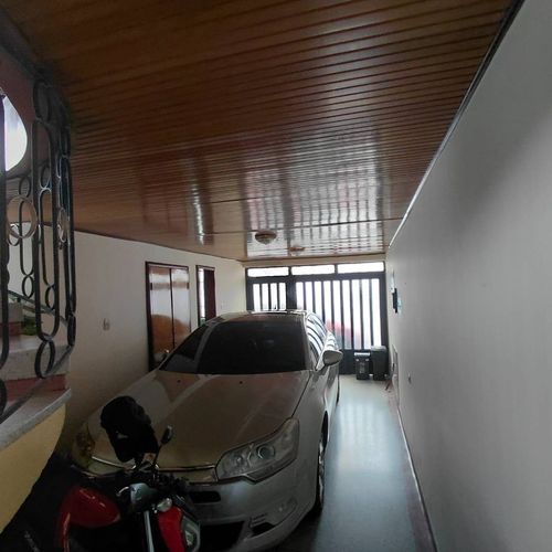 Casa de 4 alcobas en venta en Normandia, Bogotá, 247 m² · foto 22 de 24
