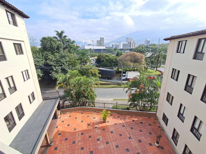 Apartamento de 3 alcobas en arriendo en Laureles, Medellín, 108 m² · foto 16 de 20