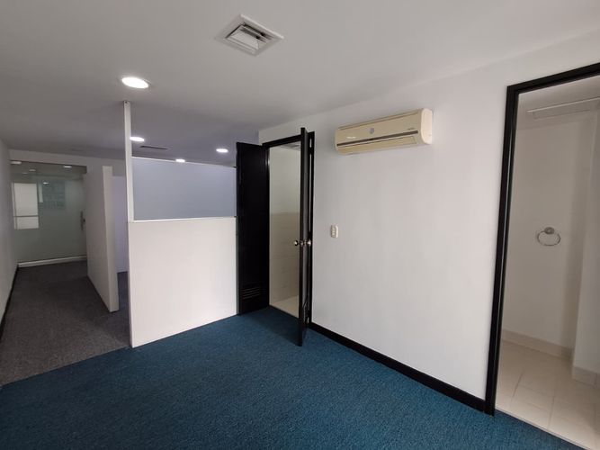 Oficina en arriendo en Laureles, Medellín, 35 m² · foto 6 de 20