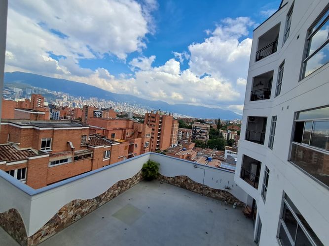 Oficina en arriendo en Laureles, Medellín, 35 m² · foto 8 de 20