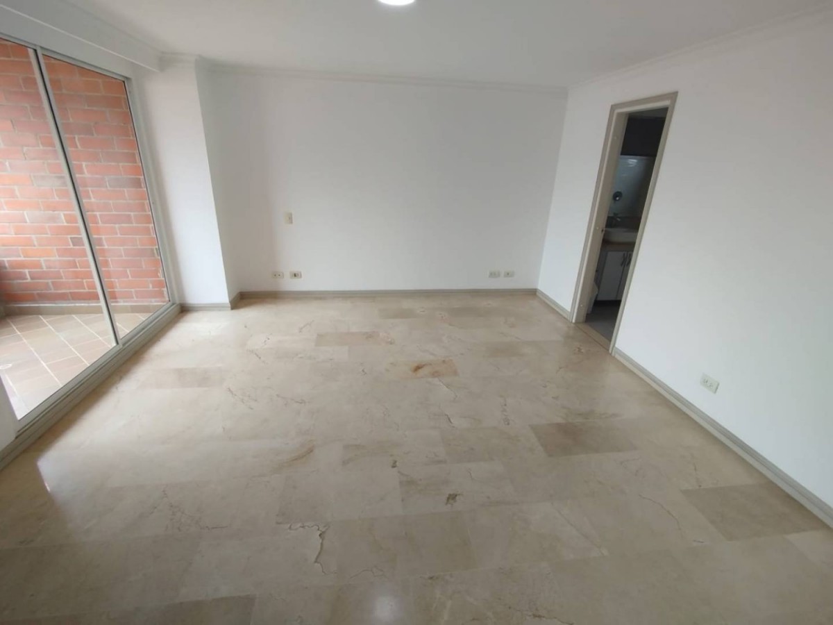 Apartamento en arriendo en Laureles, Medellín · foto 6 de 24