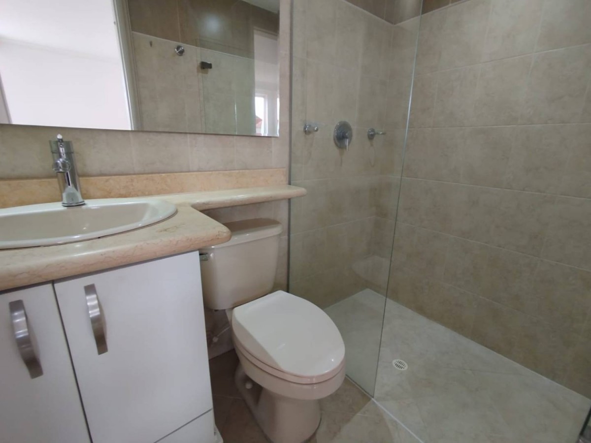 Apartamento en arriendo en Laureles, Medellín · foto 7 de 24