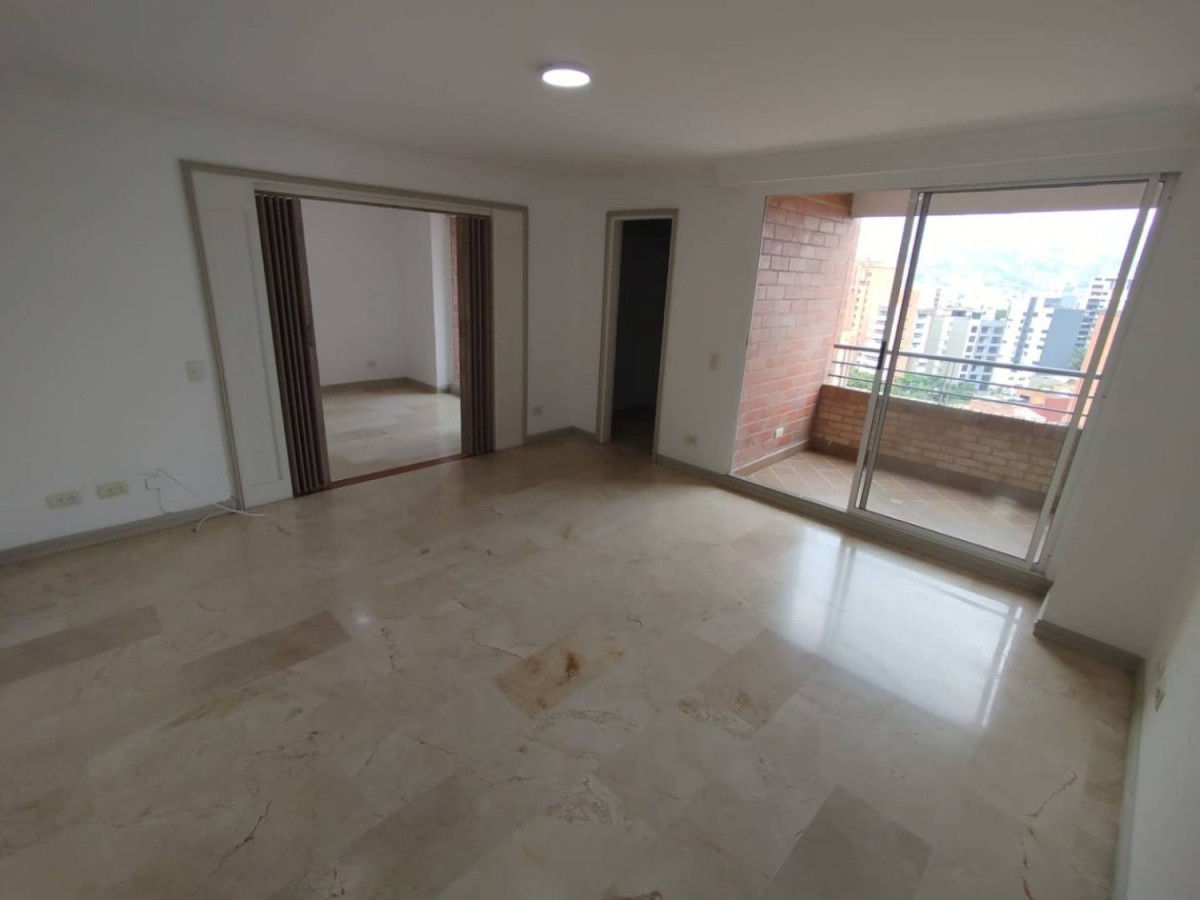 Apartamento en arriendo en Laureles, Medellín · foto 8 de 24