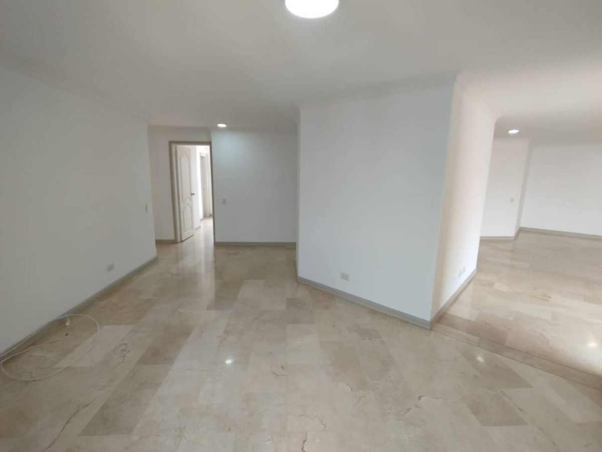 Apartamento en arriendo en Laureles, Medellín · foto 15 de 24