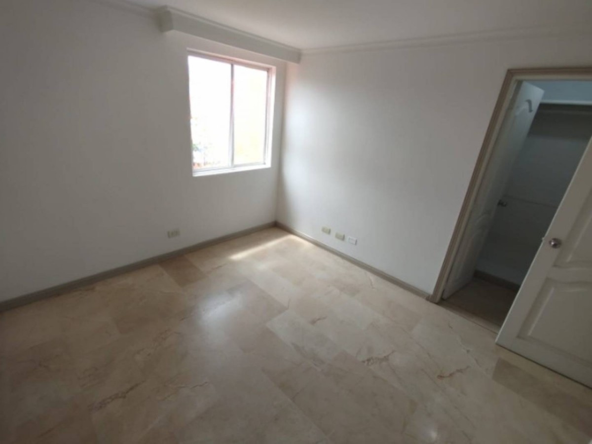 Apartamento en arriendo en Laureles, Medellín · foto 16 de 24