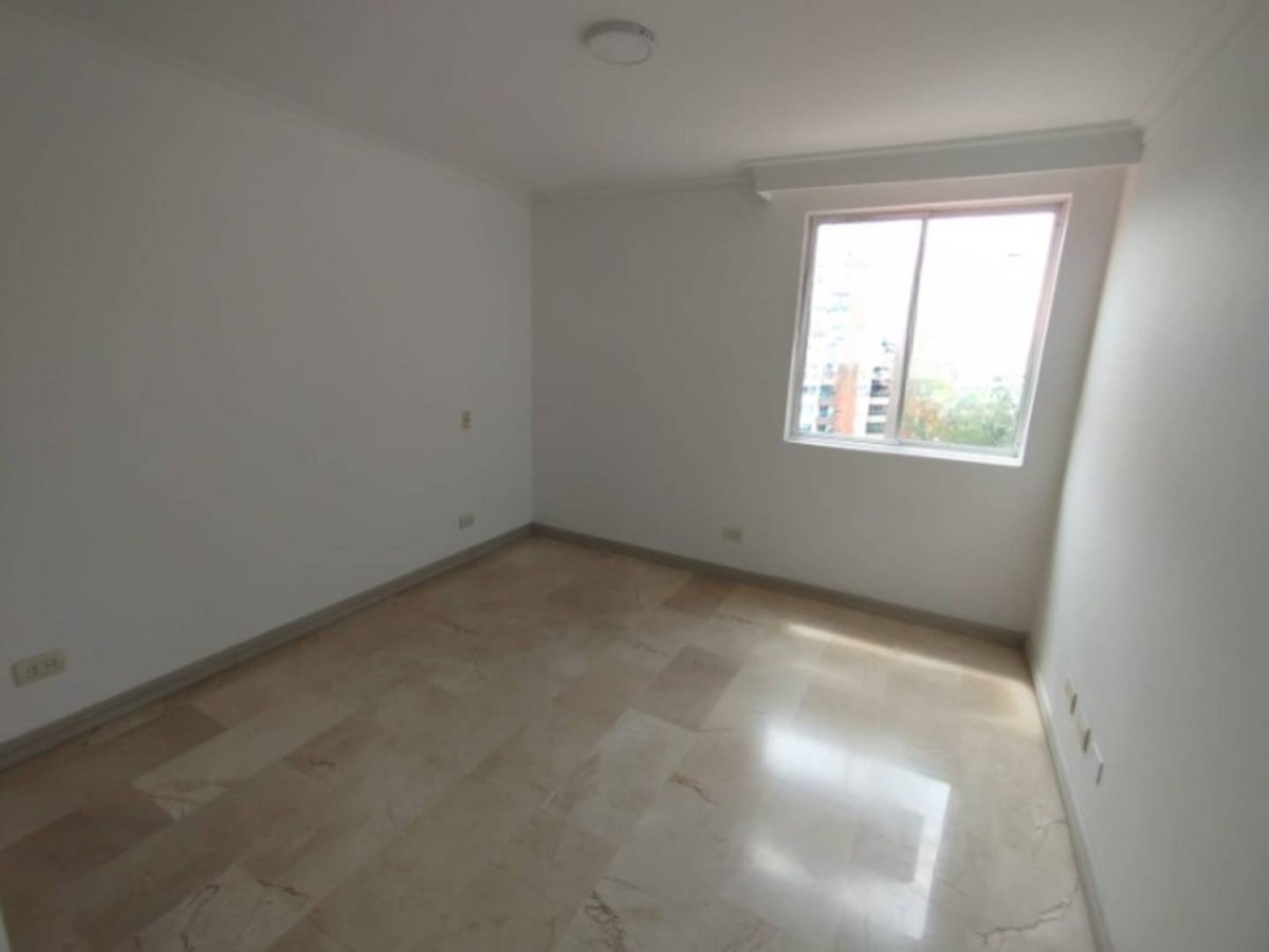 Apartamento en arriendo en Laureles, Medellín · foto 17 de 24