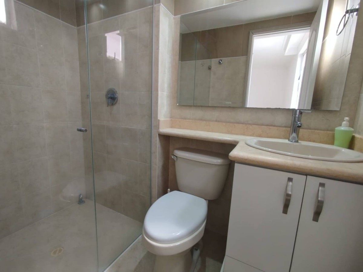 Apartamento en arriendo en Laureles, Medellín · foto 23 de 24