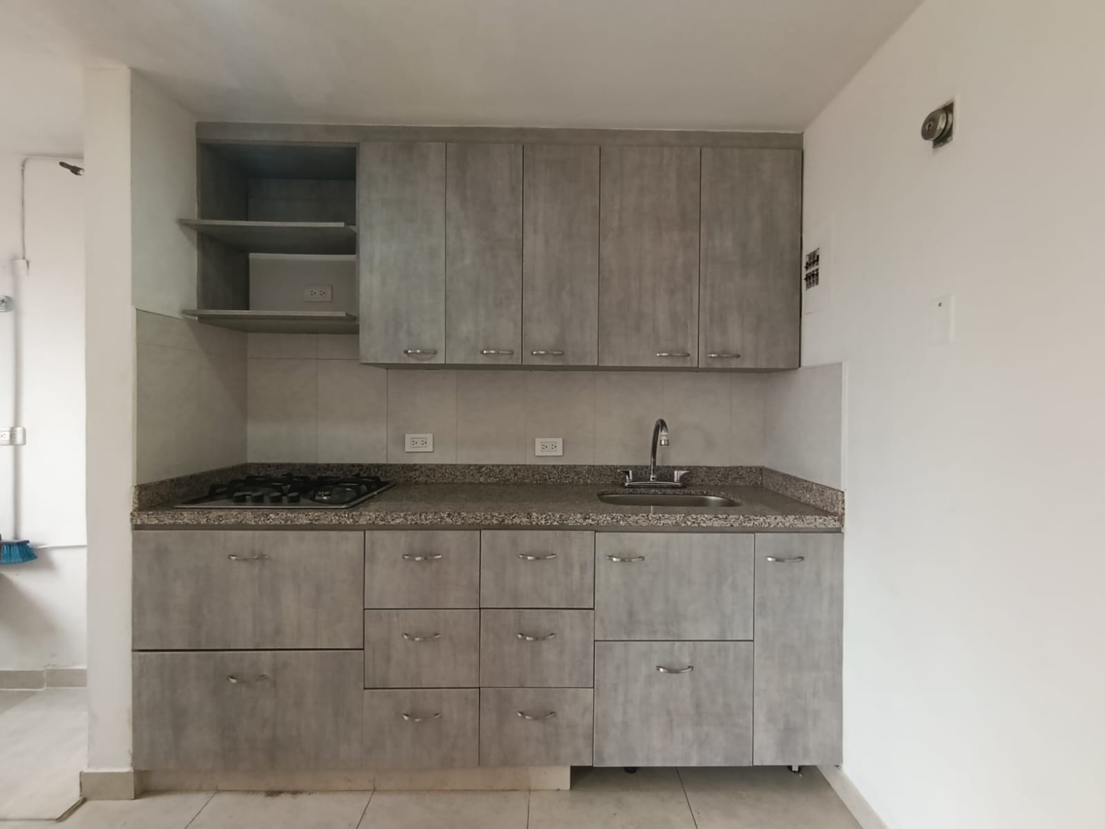 Apartaestudio en arriendo en Laureles, Medellín · foto 4 de 11