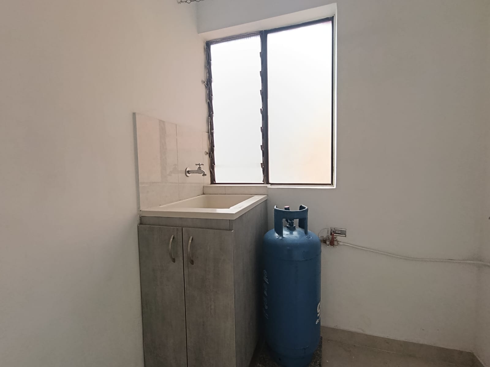 Apartaestudio en arriendo en Laureles, Medellín · foto 6 de 11