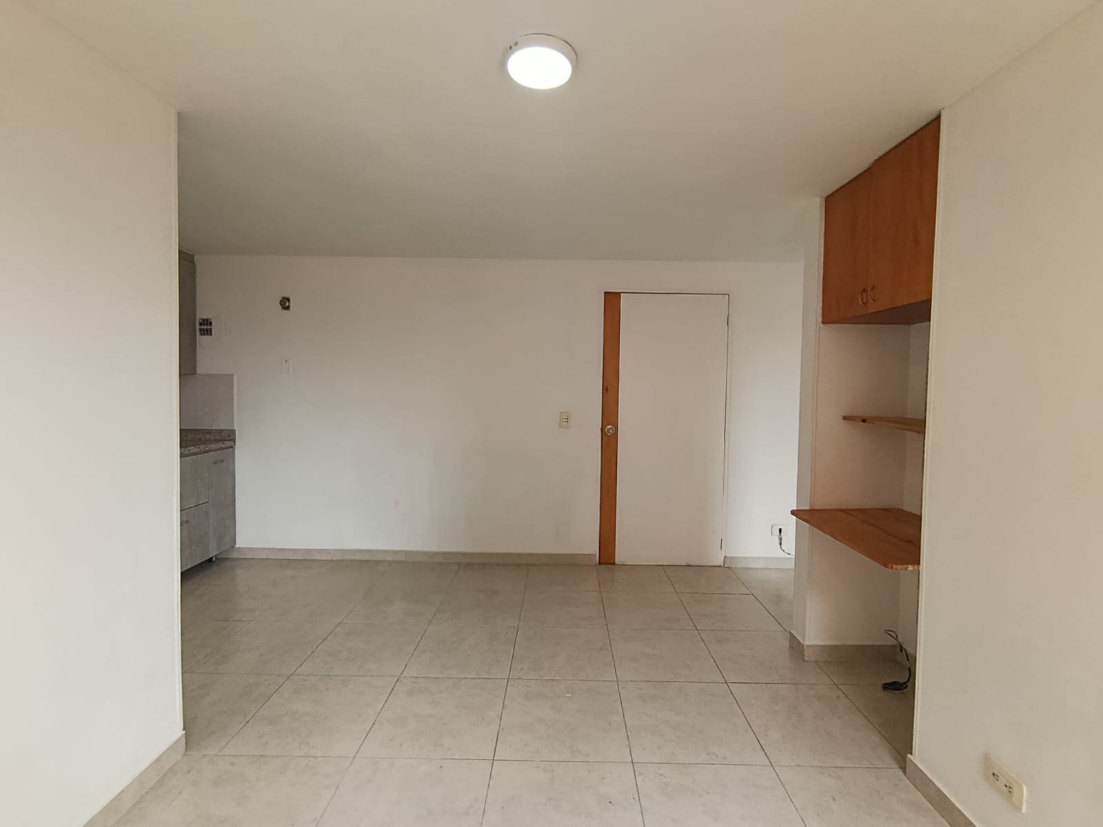 Apartaestudio en arriendo en Laureles, Medellín · foto 8 de 11