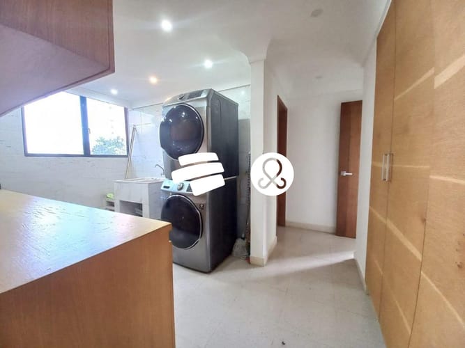 Apartamento de 5 alcobas en venta en La Florida, Medellín, 456 m² · foto 6 de 18