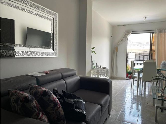 Apartamento de 2 alcobas en venta en Bolivar, Yumbo, 54 m² · foto 4 de 10