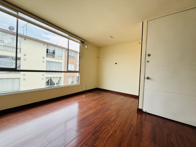 Apartamento de 2 alcobas en venta en San Antonio, Bogotá, 42 m² · foto 2 de 20