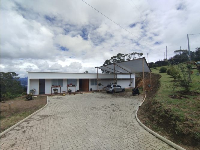 $1.550.000.000 en Lomitas