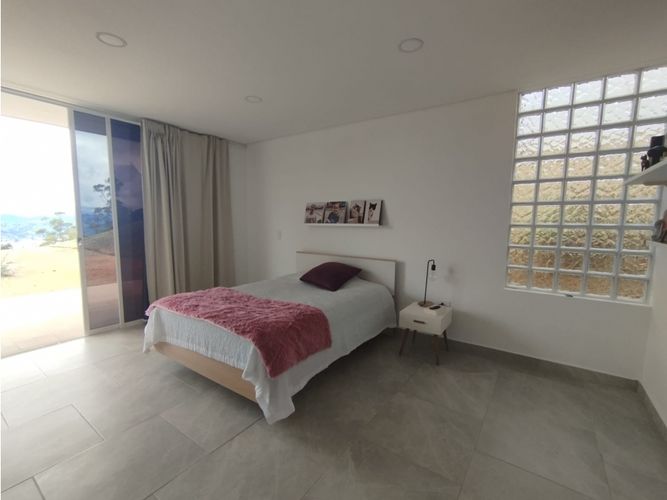 Casa de 3 alcobas en venta en Lomitas, La Ceja, 200 m² · foto 8 de 19