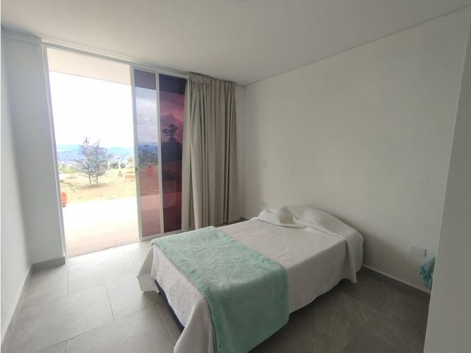 Casa de 3 alcobas en venta en Lomitas, La Ceja, 200 m² · foto 11 de 19