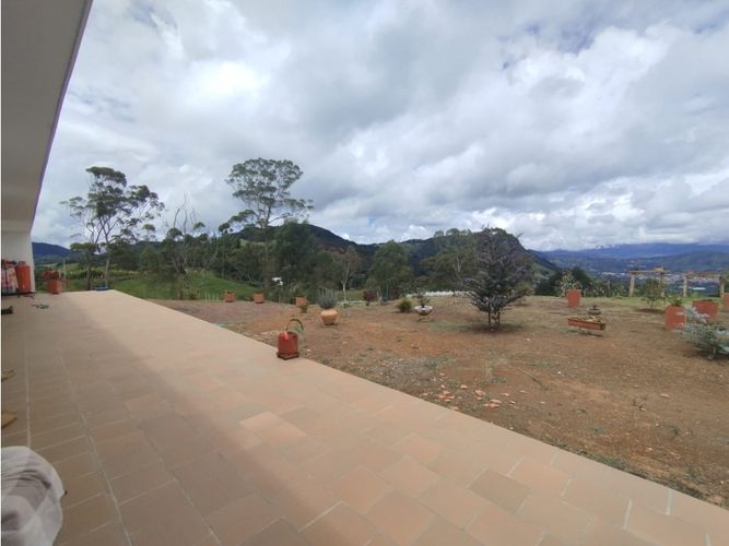 Casa de 3 alcobas en venta en Lomitas, La Ceja, 200 m² · foto 13 de 19