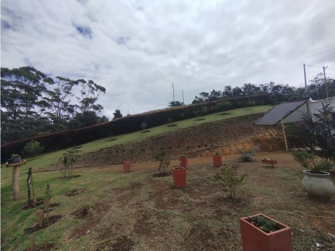 Casa de 3 alcobas en venta en Lomitas, La Ceja, 200 m² · foto 15 de 19