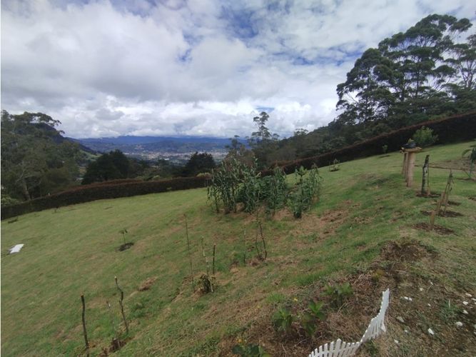 Casa de 3 alcobas en venta en Lomitas, La Ceja, 200 m² · foto 18 de 19